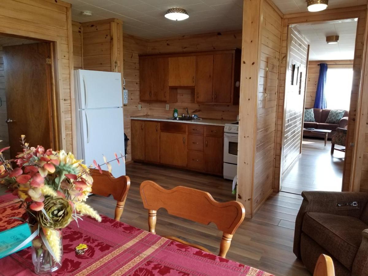 Blue Spruces Cottages Hampton Buitenkant foto