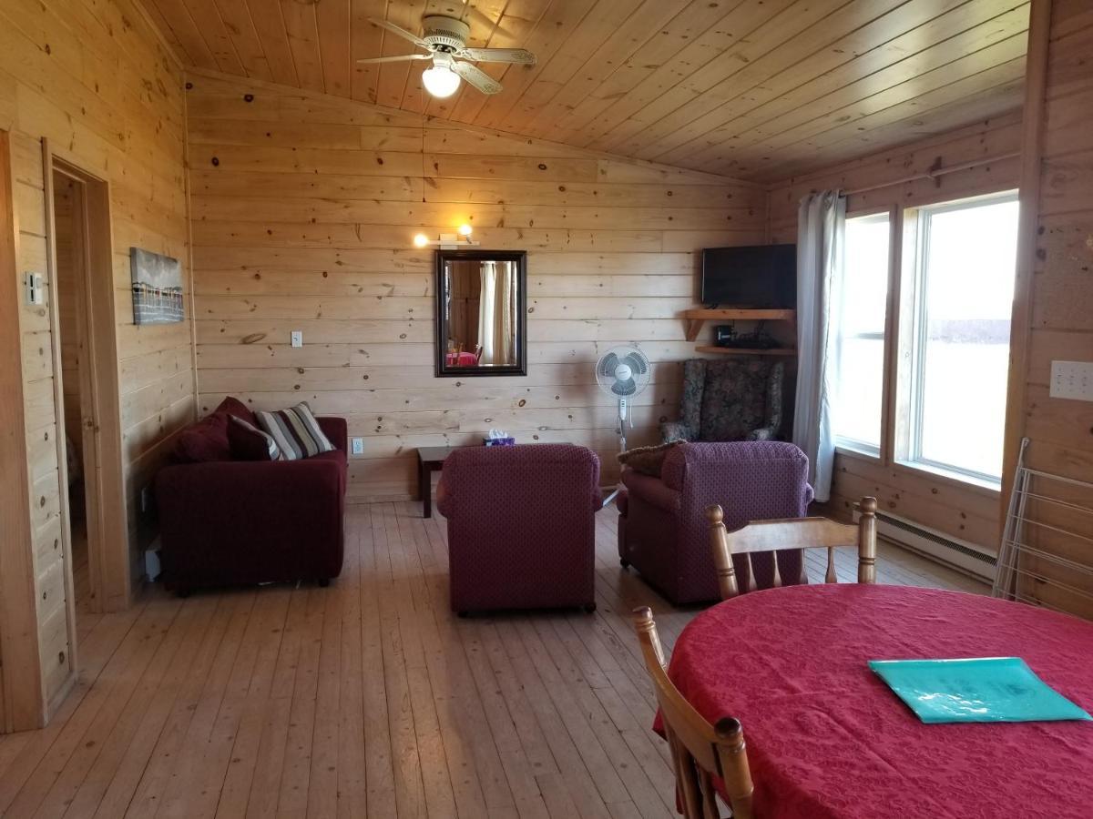 Blue Spruces Cottages Hampton Buitenkant foto