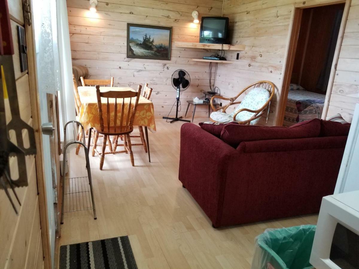 Blue Spruces Cottages Hampton Buitenkant foto